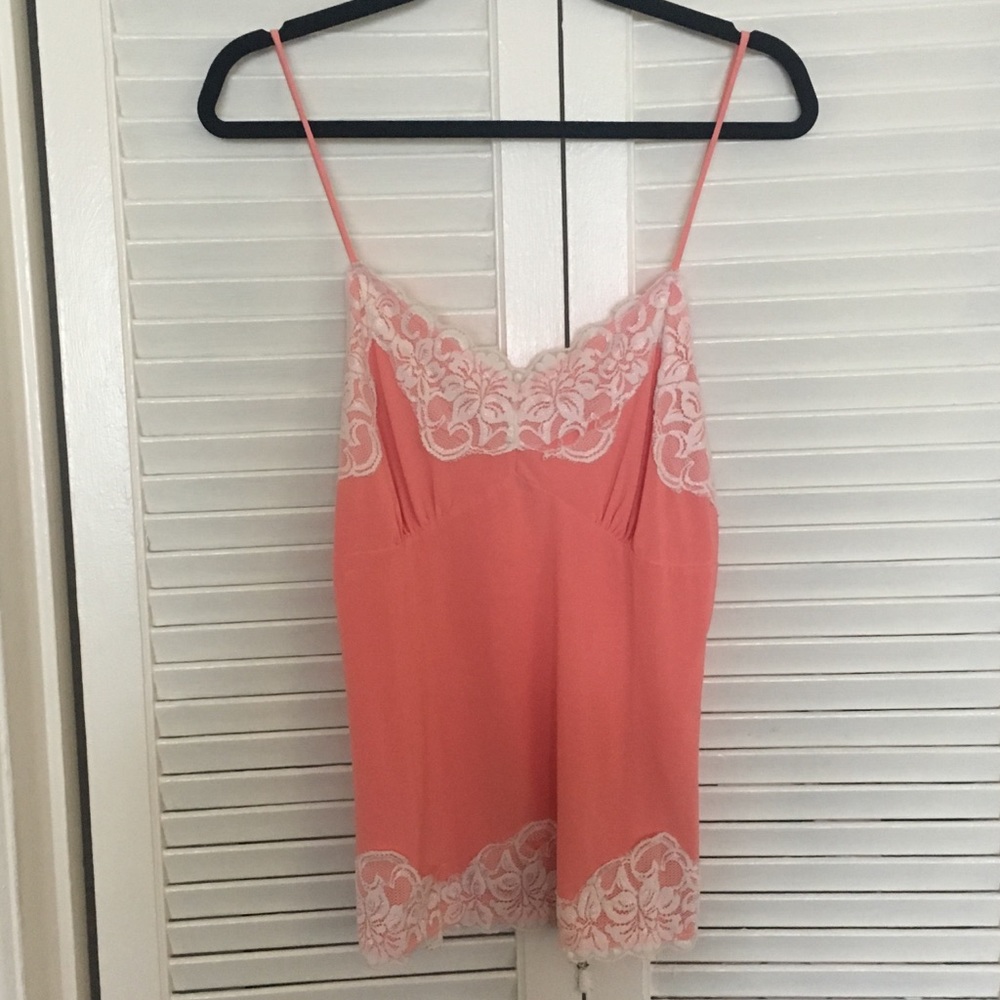 International Newport Group Coral & Lace Tank Top